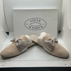 Steve Madden‎ Beige Mules with Sparkling Bow